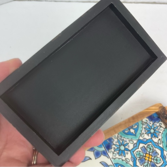 Beautiful decor set-small tile tray and inlaid shell box in blue/aqua - Picture 13 of 16